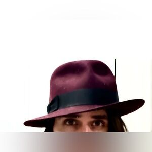 Dobbs Burgundy Fedora size 7 1/8 57cm